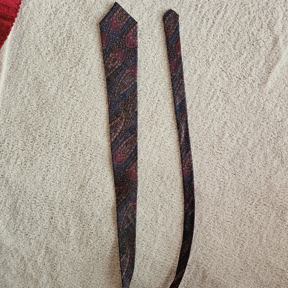 LIBERTY OF LONDON Brick Red & Royal Blue Print Silk Tie